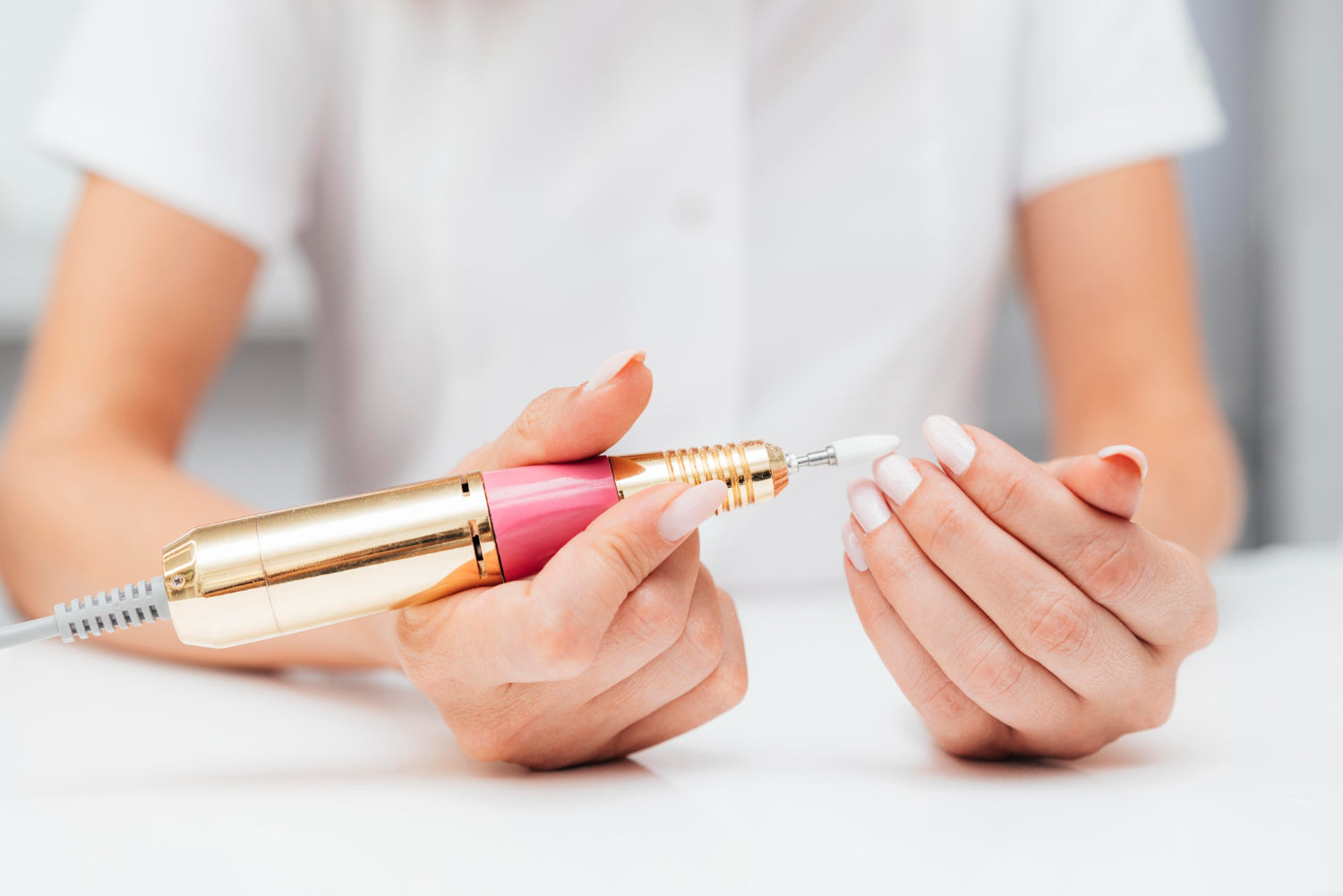 Frezarka do paznokci - co to jest?