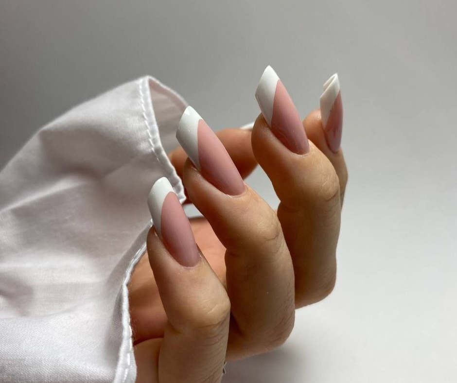 Jakie są metody przedłużania paznokci?