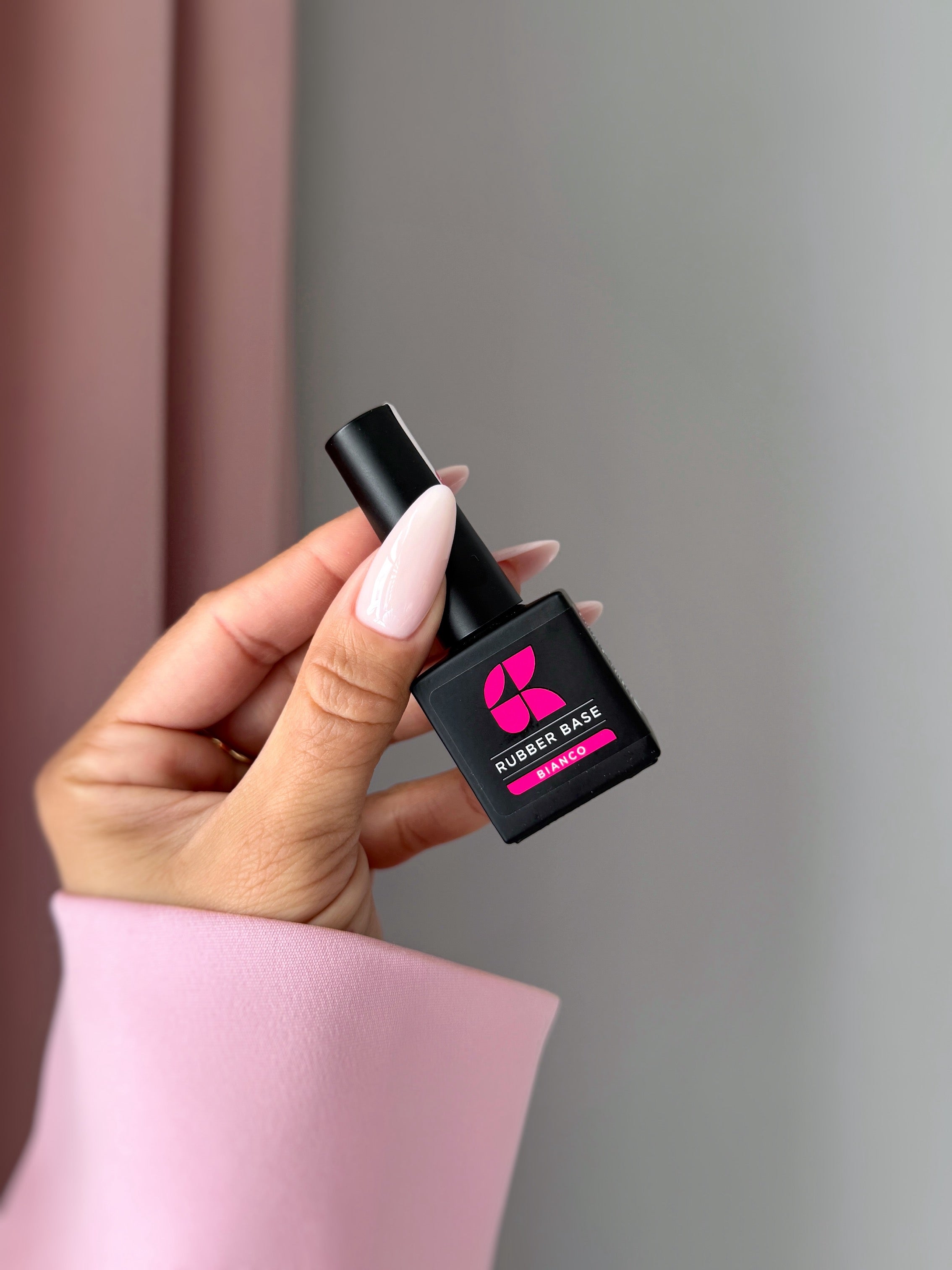 Baza Hybrydowa Bianco Rubber Base 15ml