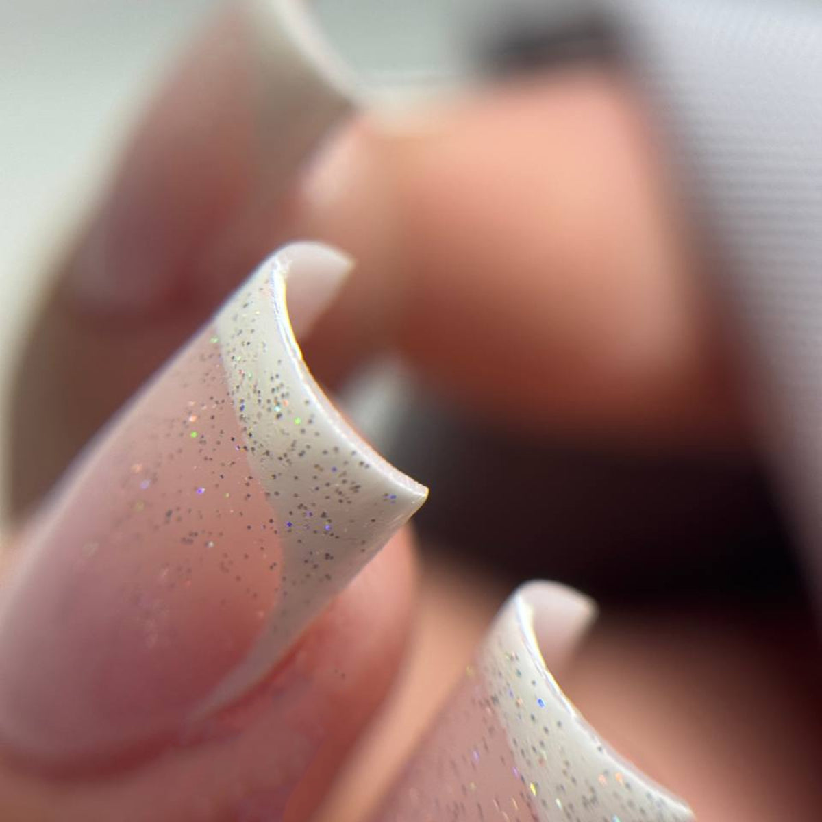 Top No Wipe Holo Top hybrydowy z drobinkami 8ml LUMA NAILS